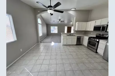 11231 W Golden Lane, Peoria, AZ 85345 - Photo 18