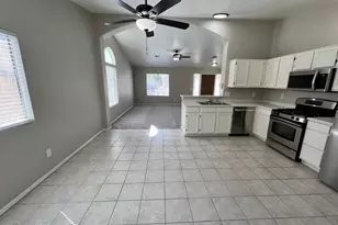 11231 W Golden Ln, Peoria, AZ 85345 - Photo 18