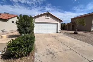 11231 W Golden Ln, Peoria, AZ 85345 - Photo 40