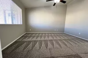 11231 W Golden Ln, Peoria, AZ 85345 - Photo 32