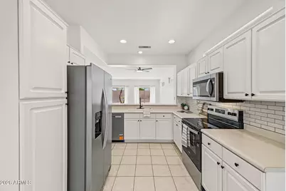 17226 N Firestone Lane, Surprise, AZ 85374 - Photo 12