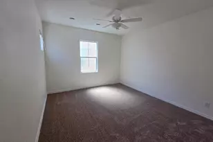 221 E Balsam Dr, Chandler, AZ 85286 - Photo 16