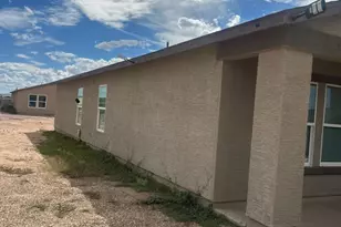 12209 W Carousel Dr, Arizona City, AZ 85123 - Photo 4