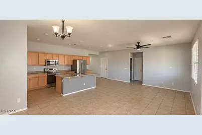 16366 W Moreland Street, Goodyear, AZ 85338 - Photo 4