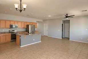 16366 W Moreland St, Goodyear, AZ 85338 - Photo 4
