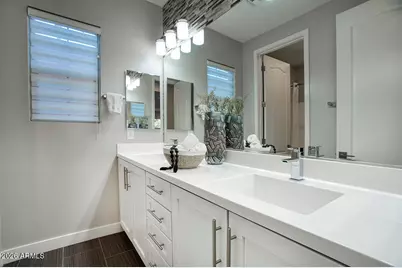 4542 E Vista Bonita Drive, Phoenix, AZ 85050 - Photo 24