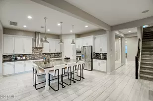4542 E Vista Bonita Dr, Phoenix, AZ 85050 - Photo 8