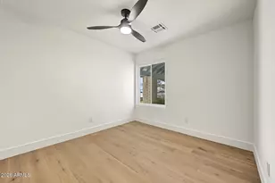 2610 E Sylvia St, Phoenix, AZ 85032 - Photo 32