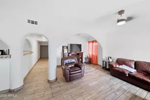 1015 E Moreland St, Phoenix, AZ 85006 - Photo 6