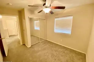 4056 E Abraham Ln, Phoenix, AZ 85050 - Photo 16