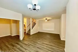 4056 E Abraham Ln, Phoenix, AZ 85050 - Photo 4