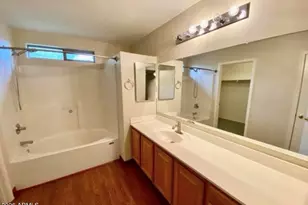 4056 E Abraham Ln, Phoenix, AZ 85050 - Photo 12