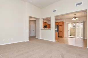 1935 W Busoni Pl, Phoenix, AZ 85023 - Photo 4