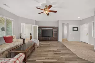 17746 W Calistoga Dr, Surprise, AZ 85387 - Photo 16