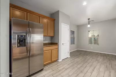 25617 N 107th Glen, Peoria, AZ 85383 - Photo 4