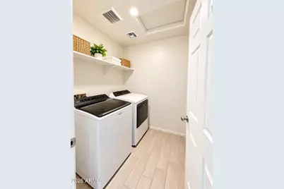 7416 S 34th Lane, Phoenix, AZ 85041 - Photo 8
