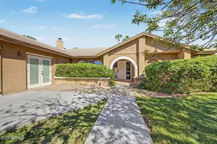15217 N 60th St, Scottsdale, AZ 85254 - Photo 4