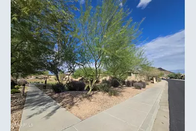 9331 W Plum Road, Peoria, AZ 85383 - Photo 44