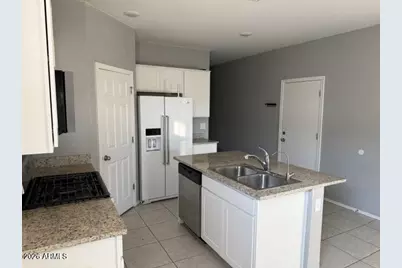 47888 W Moeller Road, Maricopa, AZ 85139 - Photo 2