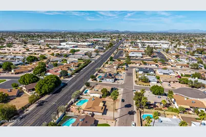 8610 N 42nd Drive, Phoenix, AZ 85051 - Photo 46
