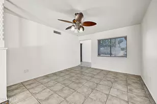 8610 N 42nd Dr, Phoenix, AZ 85051 - Photo 6