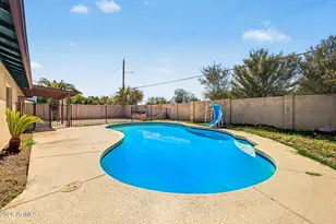 8610 N 42nd Dr, Phoenix, AZ 85051 - Photo 28