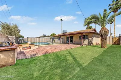 8610 N 42nd Drive, Phoenix, AZ 85051 - Photo 32