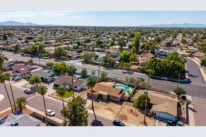 8610 N 42nd Drive, Phoenix, AZ 85051 - Photo 42