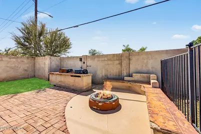 8610 N 42nd Drive, Phoenix, AZ 85051 - Photo 34
