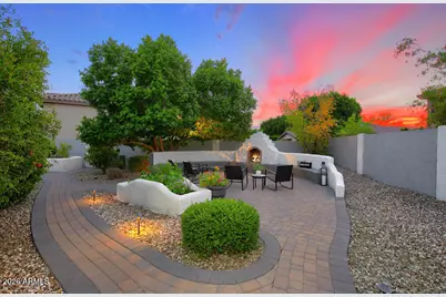 25432 N 72nd Drive, Peoria, AZ 85383 - Photo 2