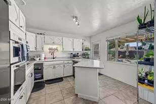 8119 E Mitchell Dr, Scottsdale, AZ 85251 - Photo 12