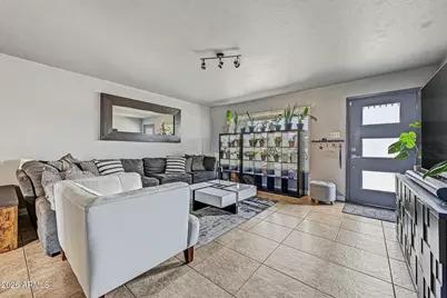 8119 E Mitchell Drive, Scottsdale, AZ 85251 - Photo 6