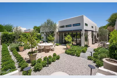 5101 N Casa Blanca Drive #305, Paradise Valley, AZ 85253 - Photo 2