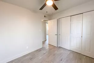 4253 E Vineyard Rd, Phoenix, AZ 85042 - Photo 12