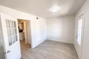 4253 E Vineyard Rd, Phoenix, AZ 85042 - Photo 20