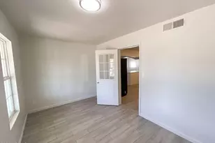 4253 E Vineyard Rd, Phoenix, AZ 85042 - Photo 22