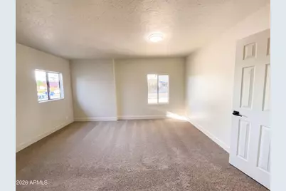 4253 E Vineyard Road, Phoenix, AZ 85042 - Photo 4