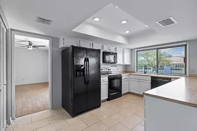 8185 E Del Caverna Drive, Scottsdale, AZ 85258 - Photo 8