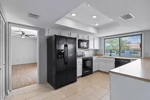 8185 E Del Caverna Dr, Scottsdale, AZ 85258 - Photo 8