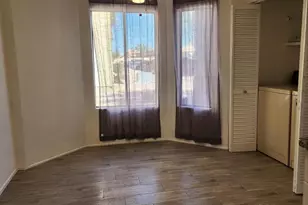 5236 W Peoria Ave, Glendale, AZ 85302 - Photo 4