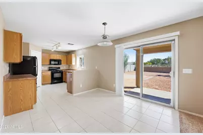 17137 W Port Royale Lane, Surprise, AZ 85388 - Photo 6