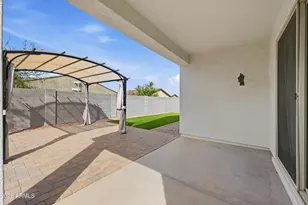 4240 W Coneflower Ln, San Tan Valley, AZ 85144 - Photo 8