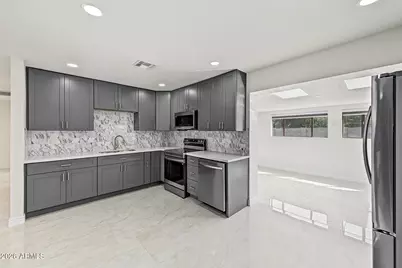 7525 E Moreland Street, Scottsdale, AZ 85257 - Photo 8