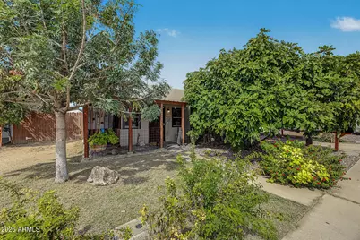 208 N Horne --, Mesa, AZ 85203 - Photo 2