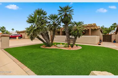 10414 E Silvertree Drive, Sun Lakes, AZ 85248 - Photo 2