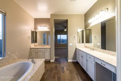 10058 W White Feather Lane, Peoria, AZ 85383 - Photo 40