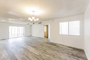 4635 W Laurel Ln, Glendale, AZ 85304 - Photo 6