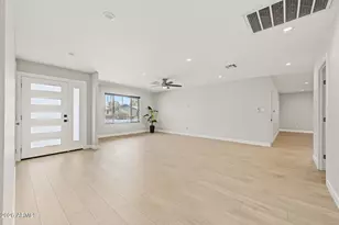 1650 W Loma Ln, Phoenix, AZ 85021 - Photo 2