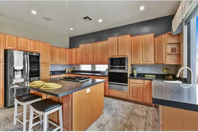 8751 W Sierra Pinta Drive, Peoria, AZ 85382 - Photo 12