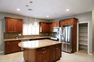 515 W Melody Dr, Phoenix, AZ 85041 - Photo 6